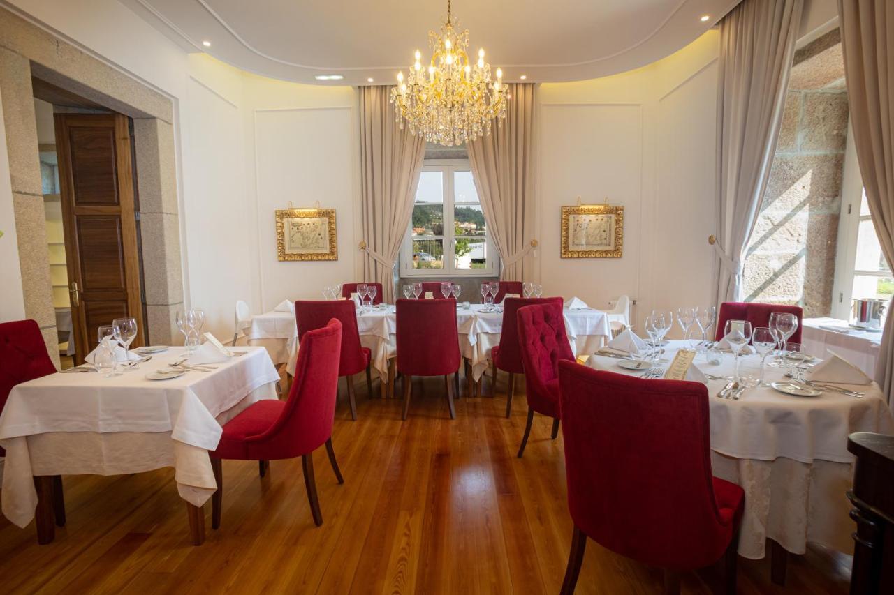 Solar Do Requeijo By Luna Hotels & Resorts Arcos de Valdevez Esterno foto The interior of the restaurant