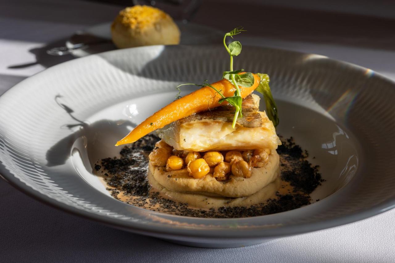 Solar Do Requeijo By Luna Hotels & Resorts Arcos de Valdevez Esterno foto A modern French dish
